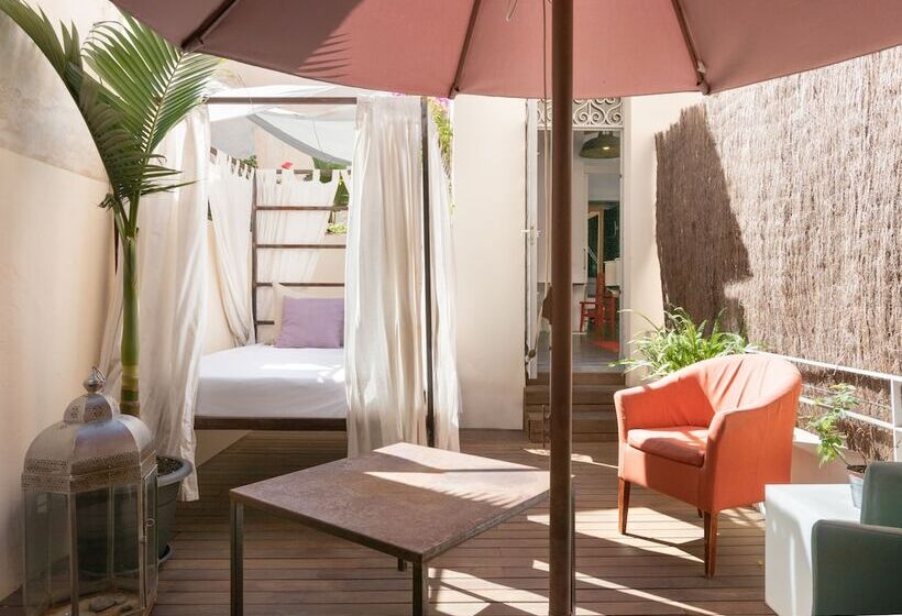 Отель Brondo Architect