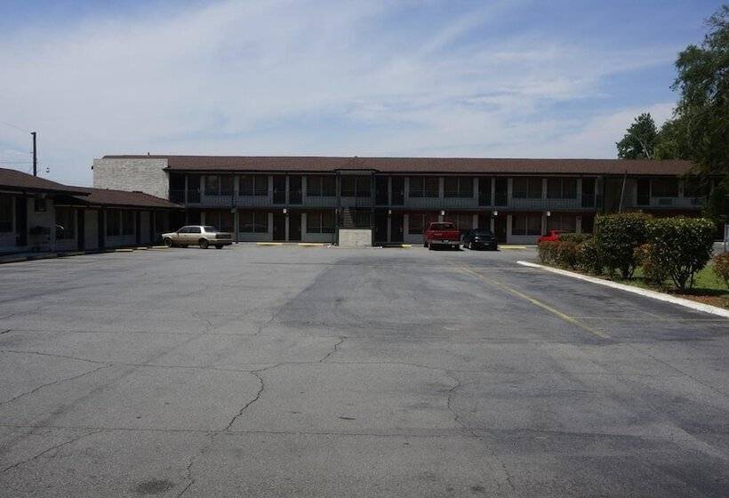 فندق Budget Inn Malvern