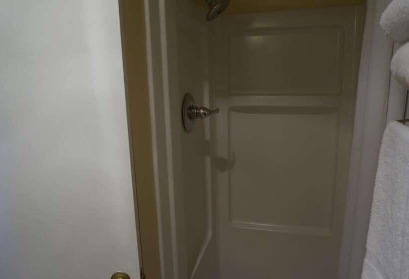 فندق Budget Inn Malvern