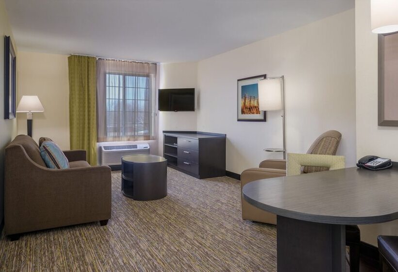 فندق Candlewood Suites Del City, An Ihg