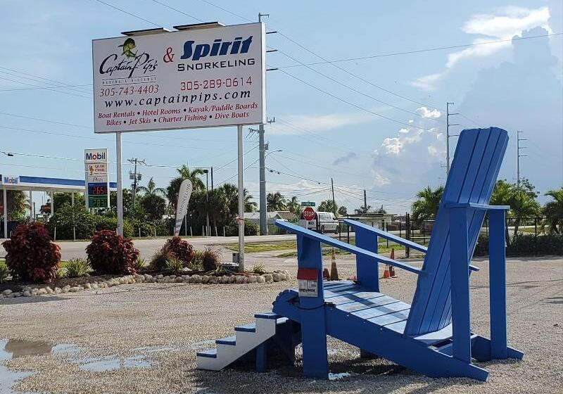 فندق Captain Pip's Marina & Hideaway