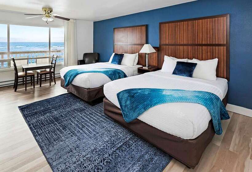 فندق Clarion Inn Surfrider Resort