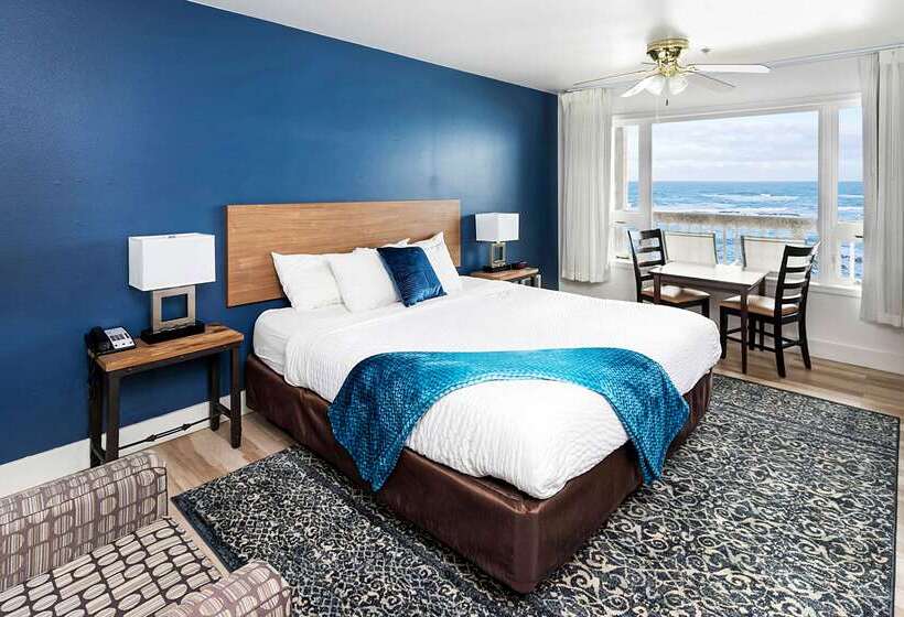 فندق Clarion Inn Surfrider Resort