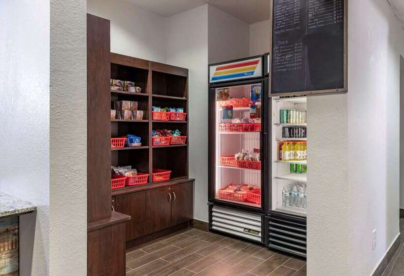 فندق Comfort Inn & Suites