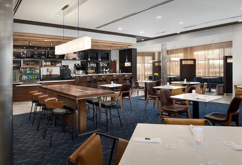 هتل Courtyard By Marriott Little Rock North