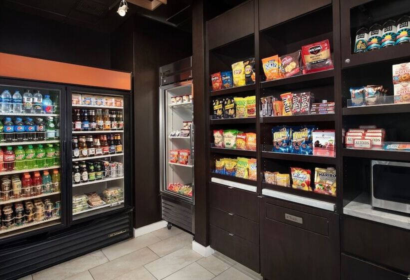 هتل Courtyard By Marriott Little Rock North