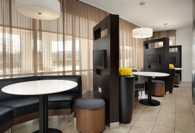 هتل Courtyard By Marriott Little Rock North