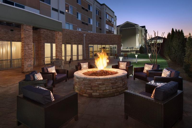 هتل Courtyard By Marriott Little Rock North