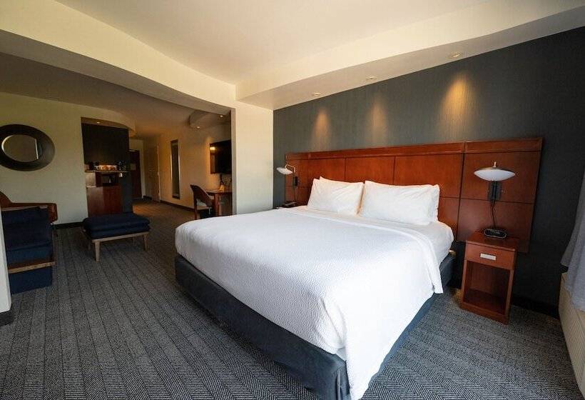 ホテル Courtyard By Marriott Philadelphia Springfield