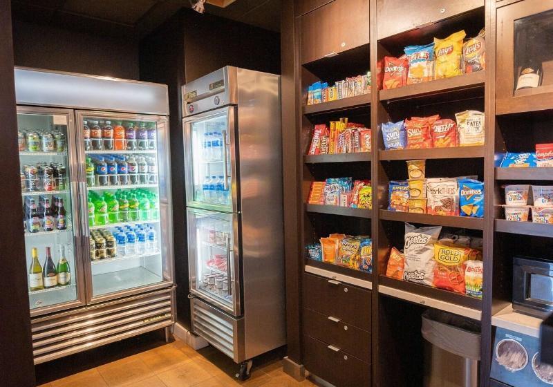 ホテル Courtyard By Marriott Philadelphia Springfield