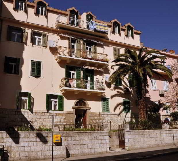 בית מלון כפרי Dario