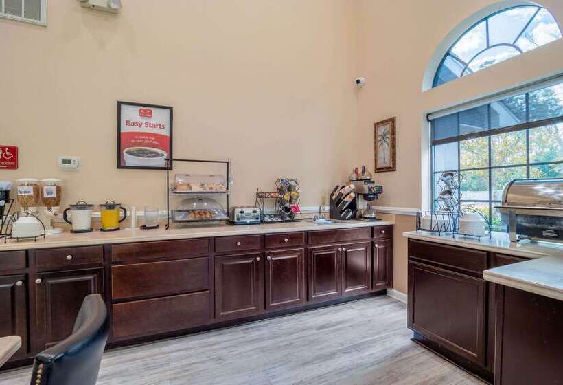 فندق Econo Lodge Inn & Suites Cayce I 26 Airport