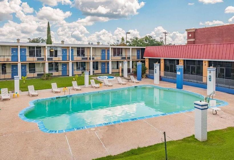 فندق Executive Thibodaux New Orleans