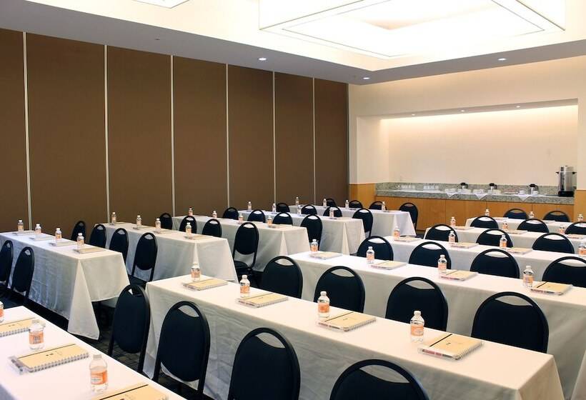 בית מלון כפרי Fiesta Inn Chetumal