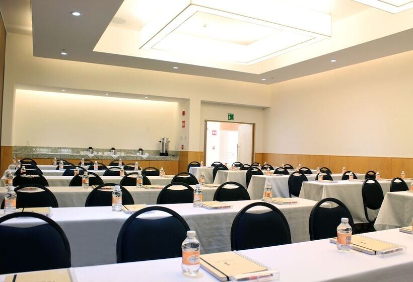 בית מלון כפרי Fiesta Inn Chetumal