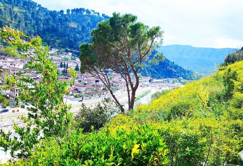 Guva Mangalem Hotel Restaurant