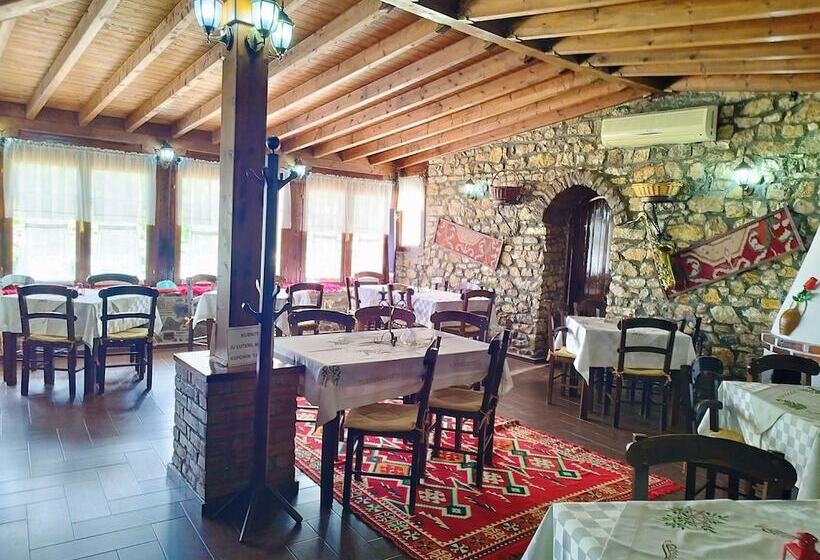 Guva Mangalem Hotel Restaurant