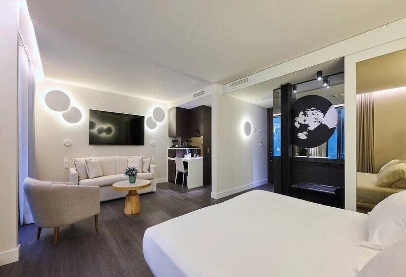 Отель H10 Port Vell 4* Sup