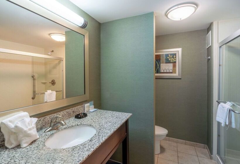 هتل Hampton Inn Huntington University Area