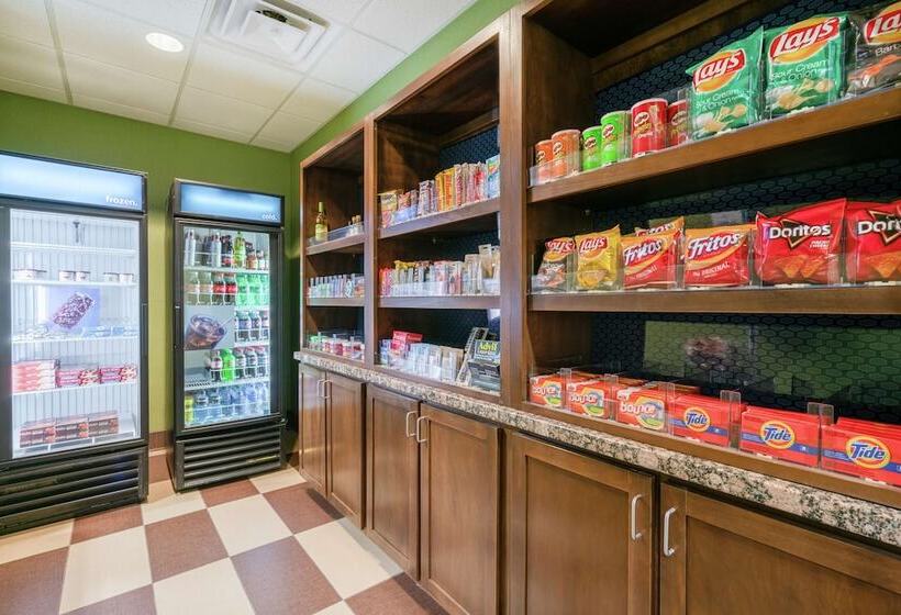 Отель Hampton Inn Huntington University Area