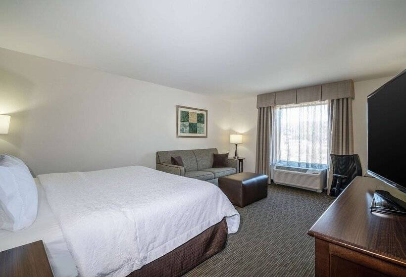 Отель Hampton Inn Huntington University Area