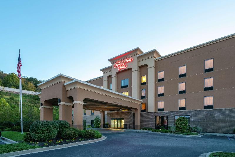 Отель Hampton Inn Huntington University Area