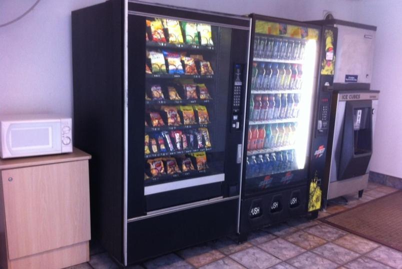 فندق Hilltop Inn & Suites