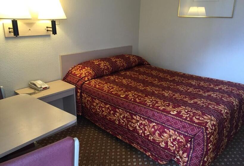 فندق Hilltop Inn & Suites