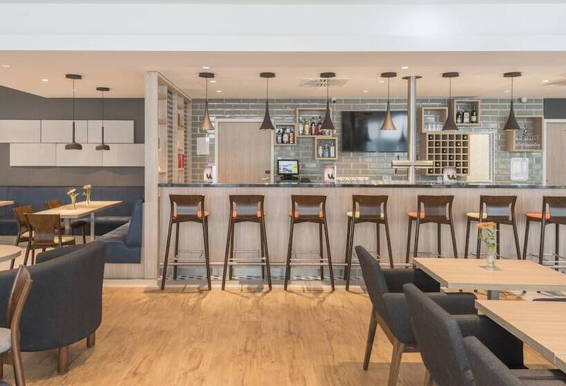 호텔 Holiday Inn Express And Suites Schulenburg, An Ihg