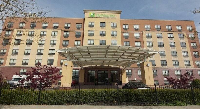 בית מלון כפרי Holiday Inn New Yorkjfk Airport Area
