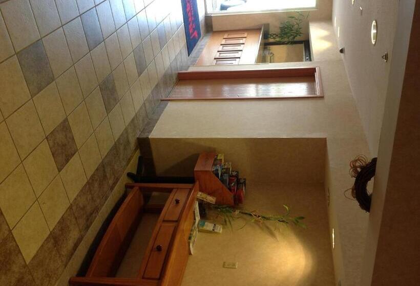 فندق Hometown Innsoddy Daisy