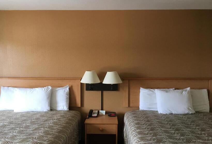 فندق Hometown Innsoddy Daisy