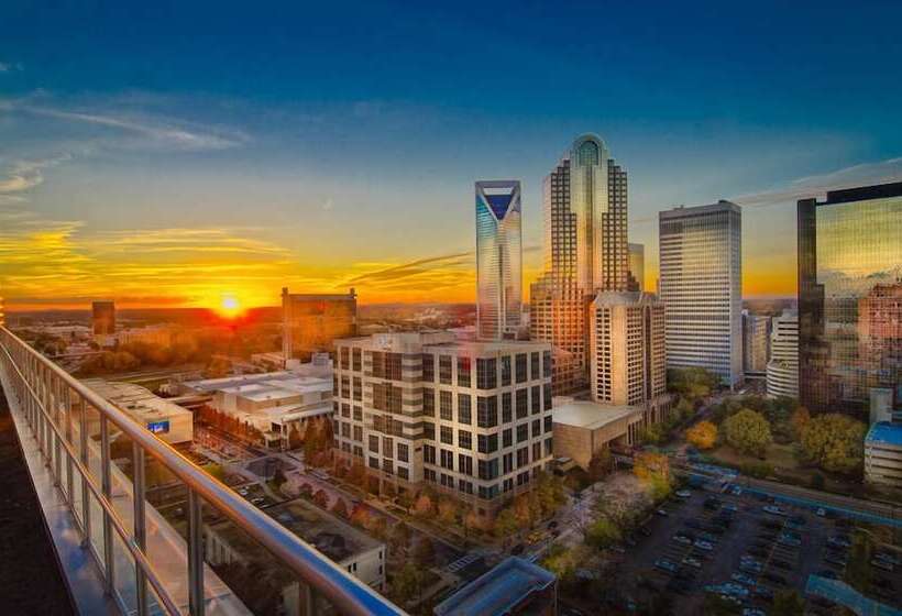 Отель Hyatt Place Charlotte Downtown
