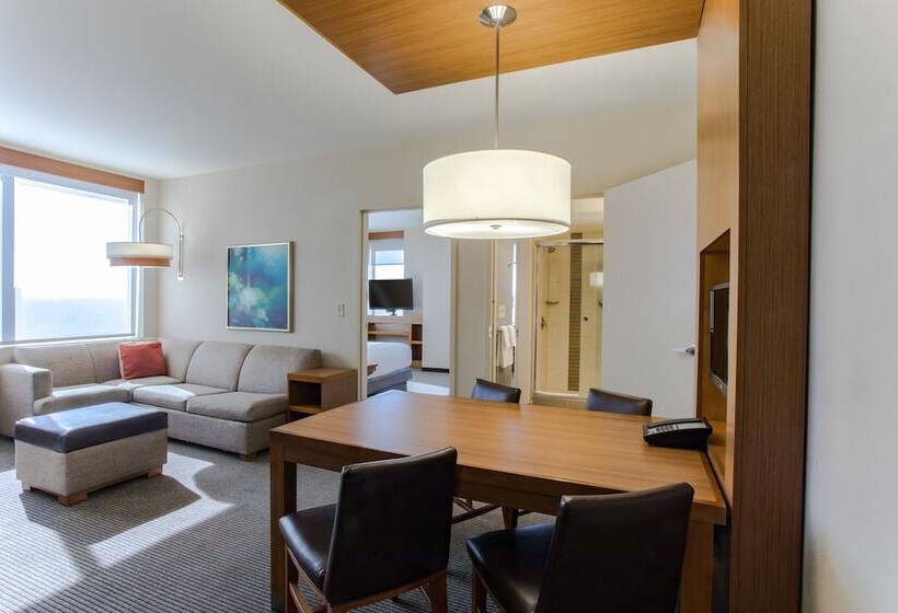 Отель Hyatt Place Charlotte Downtown