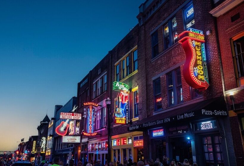 Отель Hyatt Place Nashville Downtown