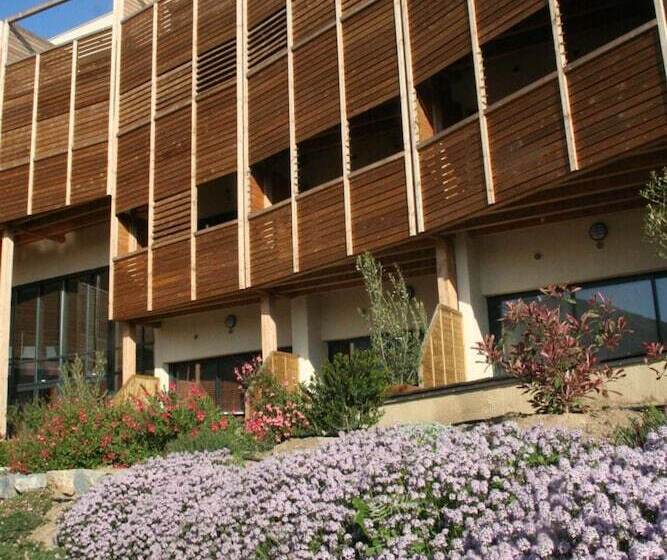 فندق Ile Du Gua Suites