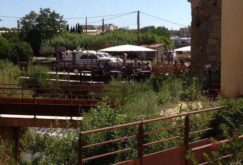 فندق Ile Du Gua Suites