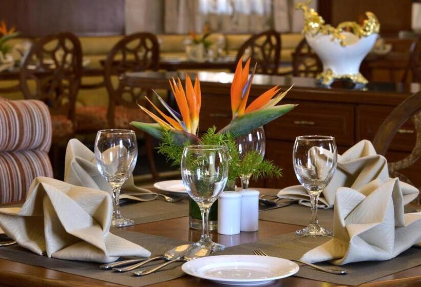 هتل Indana Palace Jodhpur