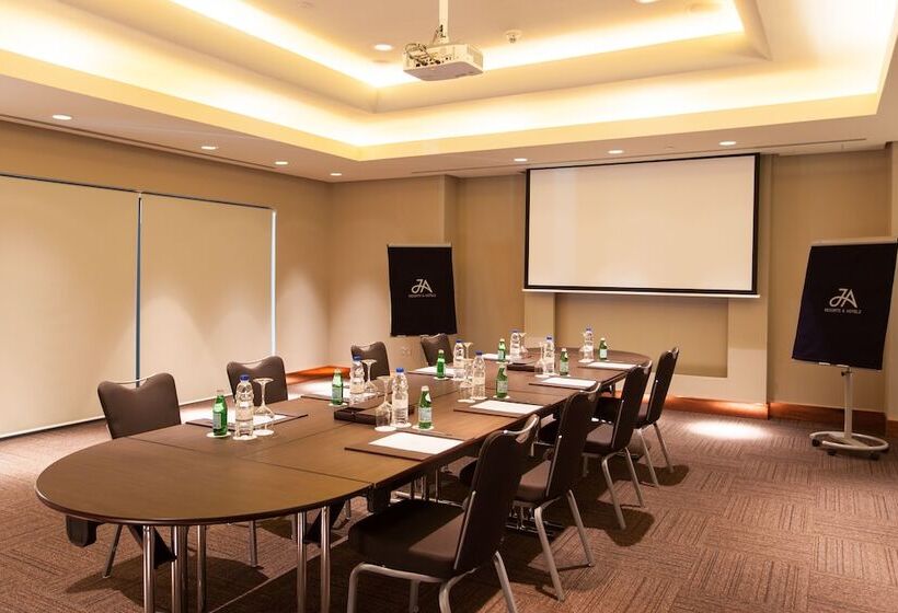 Ja Ocean View Hotel, Jumeirah Beach Dubai