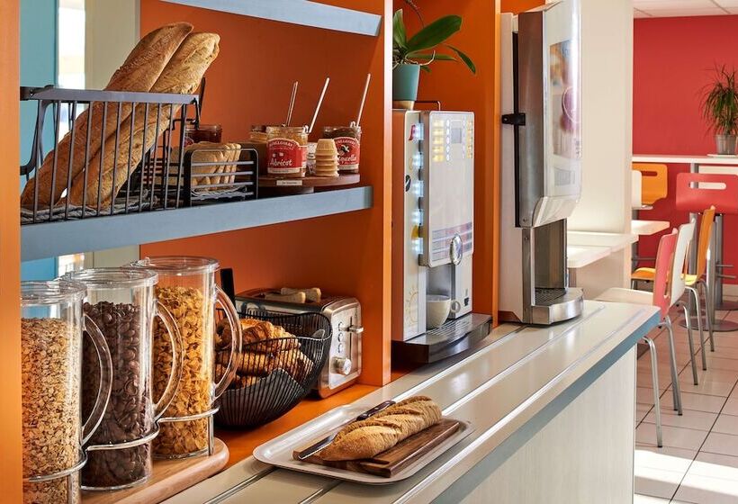 בית מלון כפרי Kyriad Direct Mont De Marsan   St Avit