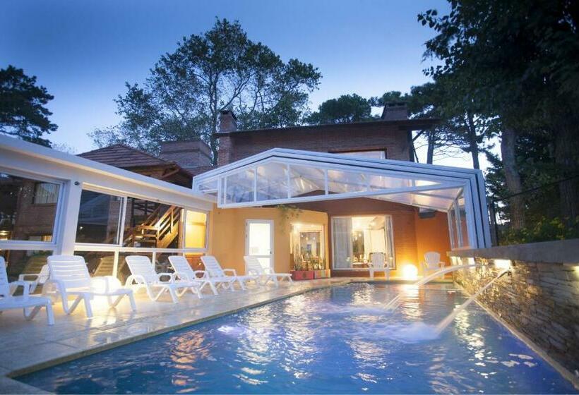 Отель La Posta De Cariló