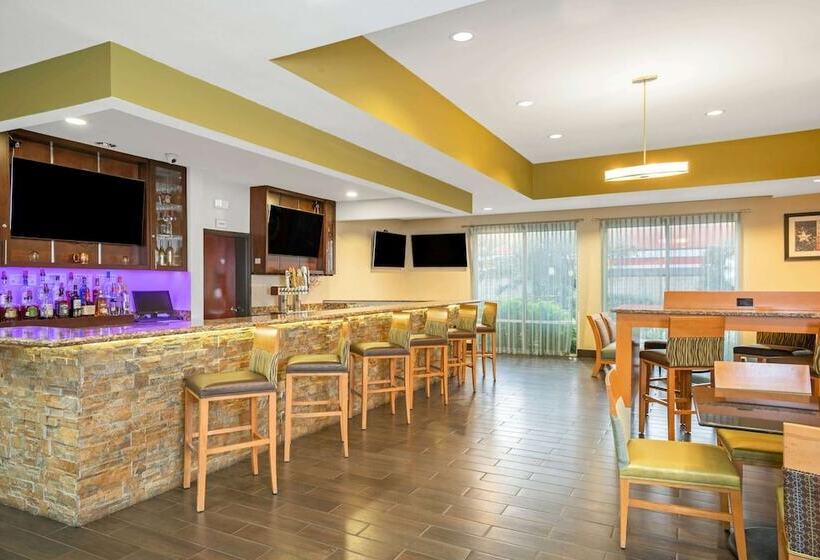 فندق La Quinta By Wyndham Houston Willowbrook