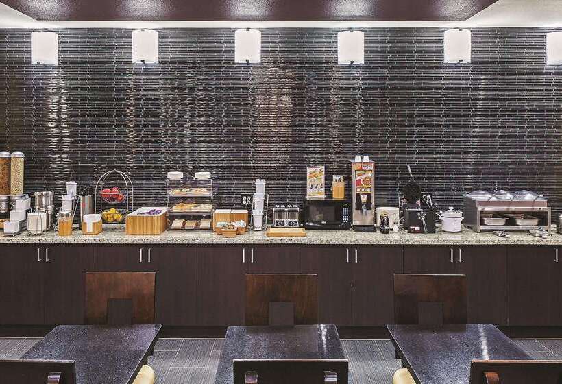 בית מלון כפרי La Quinta By Wyndham Jourdanton   Pleasanton