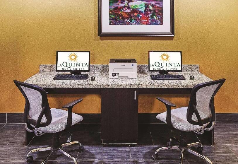 בית מלון כפרי La Quinta By Wyndham Jourdanton   Pleasanton