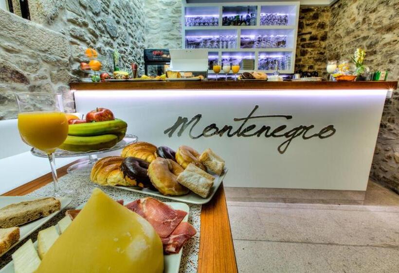 Отель Montenegro Compostela