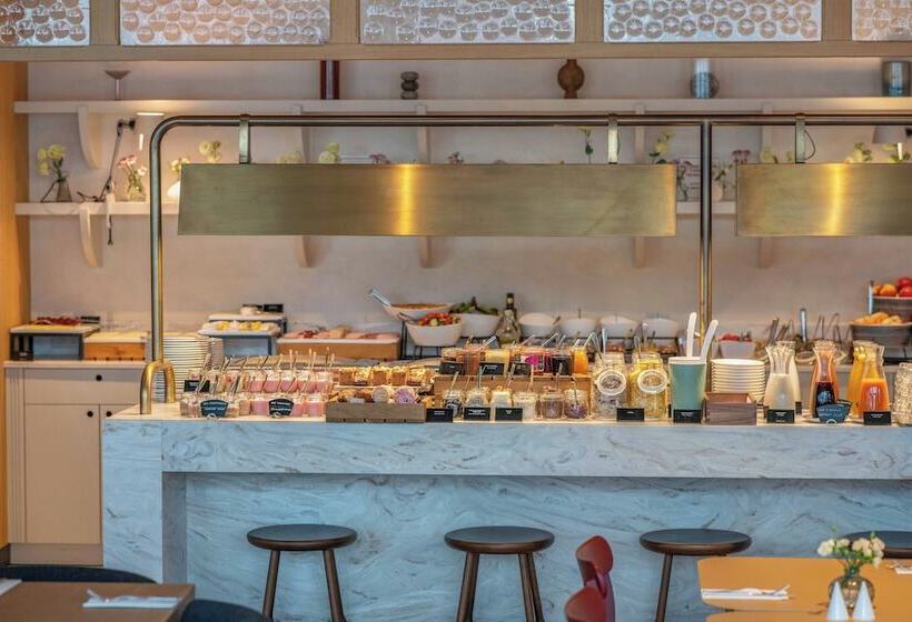 ホテル Puro Krakow Stare Miasto