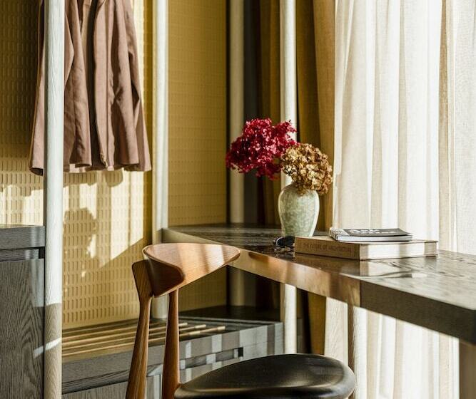 ホテル Puro Krakow Stare Miasto