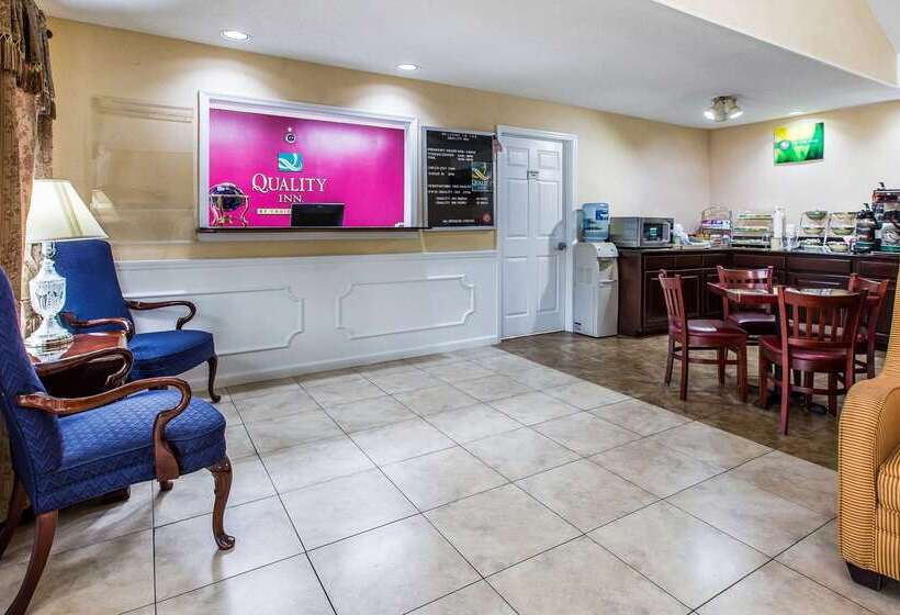 فندق Quality Inn