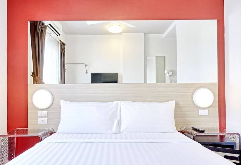 فندق Red Planet Phuket Patong   Sha Extra Plus