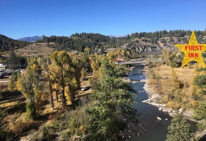 فندق Riverwalk Inn